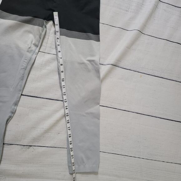 Athleta Size S Seamless High Rise Intarsia Knit Leggings Athleisure Barre Gym - Picture 5 of 7